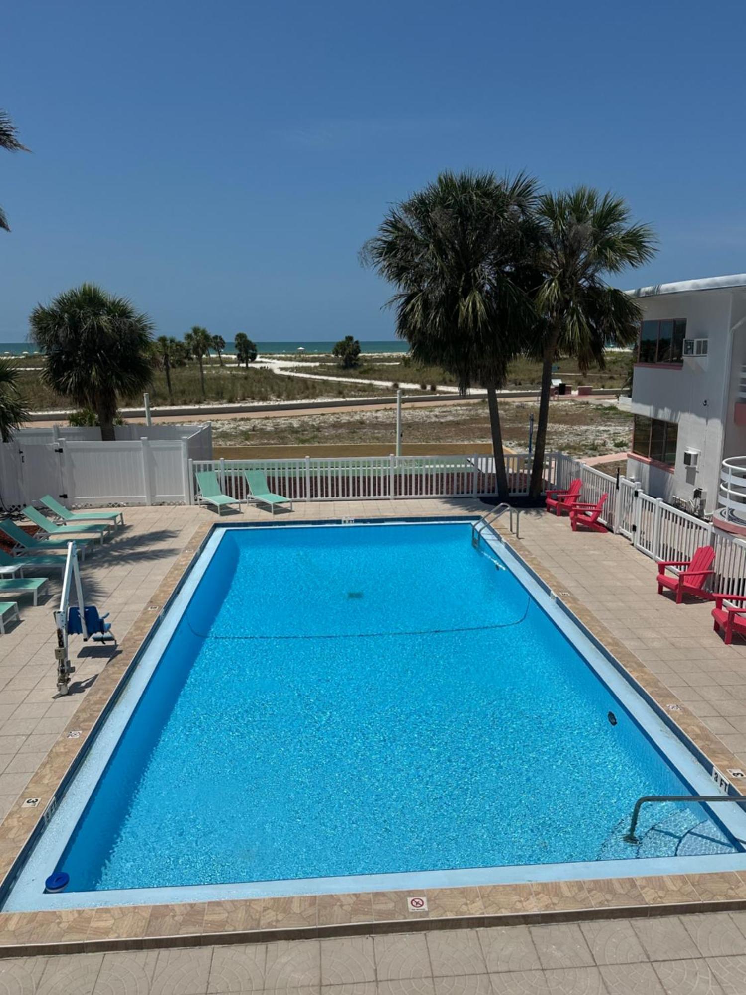 Arvilla Resort St. Pete Beach Exterior foto