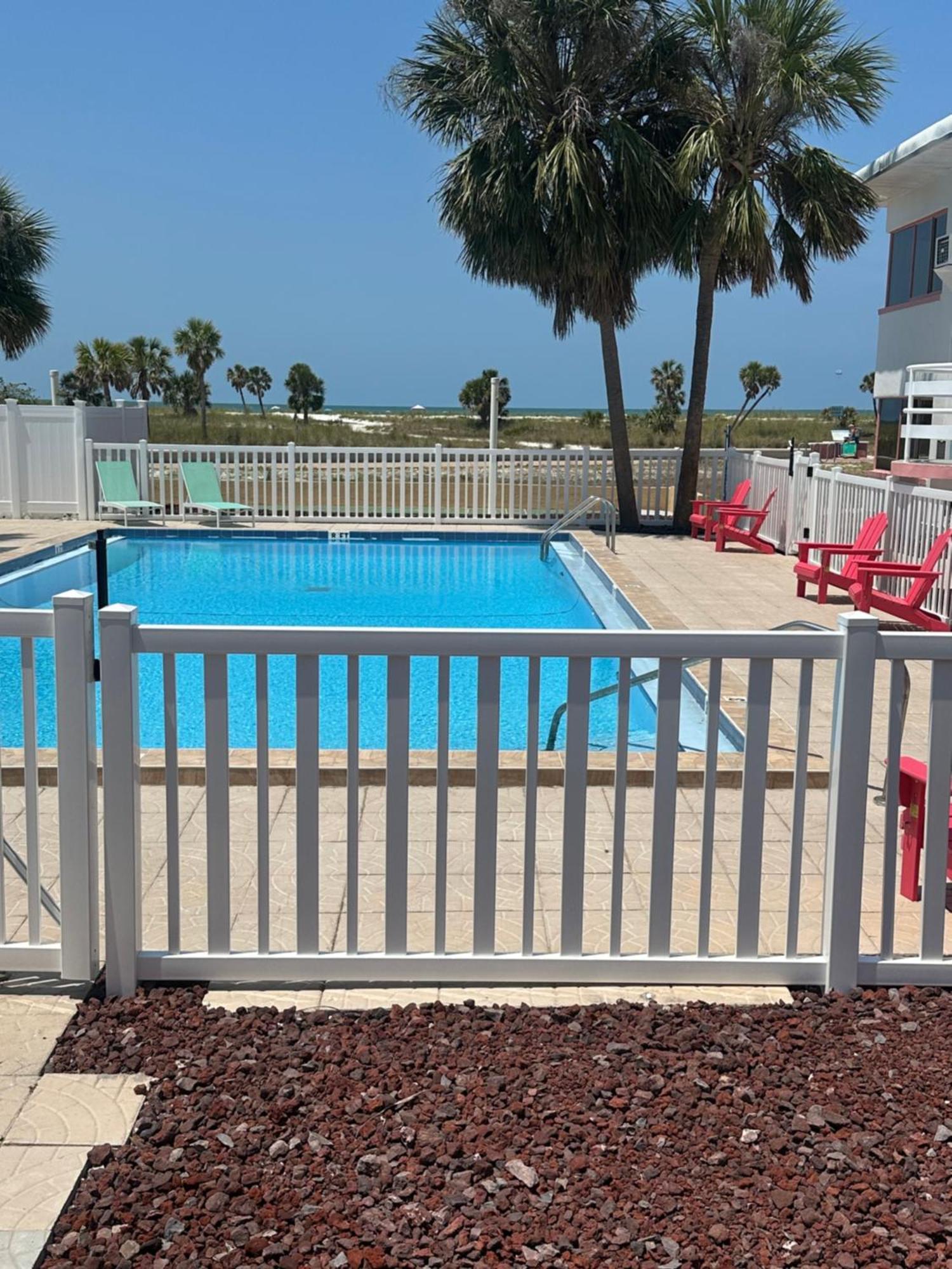 Arvilla Resort St. Pete Beach Exterior foto