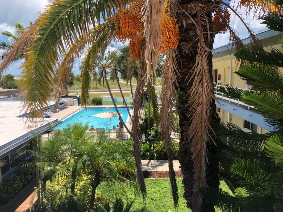 Arvilla Resort St. Pete Beach Exterior foto